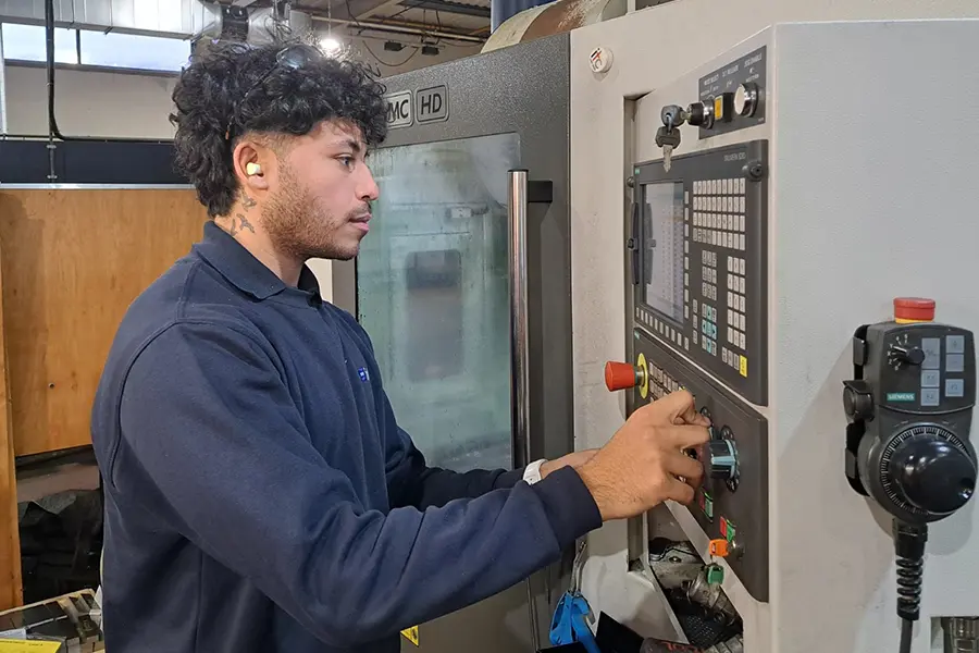 Nasim Hamrouni – Engineering Apprentice